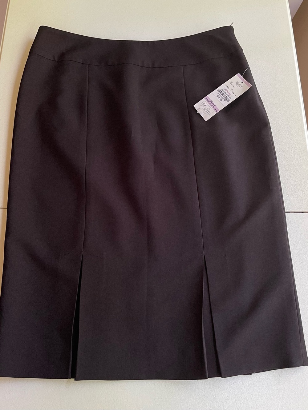 Black label by evan picone size 6  Black Pencil Skirt with Front Slits